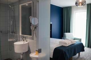 Отель Wasa Resort Hotel, Apartments & SPA Пярну Улучшенный двухместный номер с 1 кроватью и правом посещения спа-центра-5